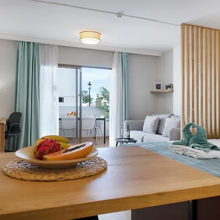 Playa Americas, Pool, Surf And Apartamento Arona (Tenerife)